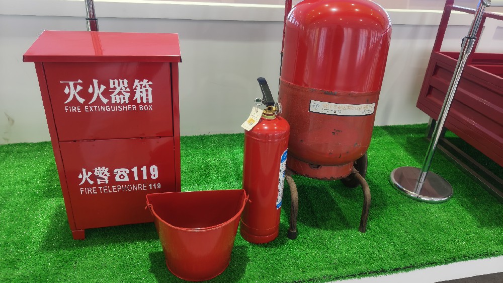 守護安全防線，晨虹醇酸面漆為公安消防設備添彩